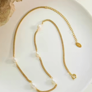 Γυναικείο choker κολιέ με πέρλες από ανοξείδωτο ατσάλι σε χρυσό χρώμα